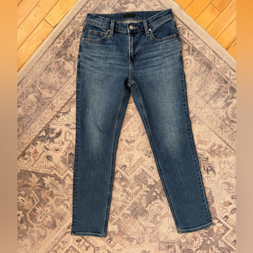 Uniqlo Women's Skinny Jeans in Medium Blue Wash - Picture 2 of 6
